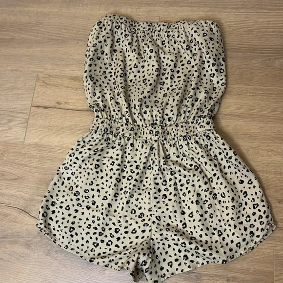 Aritzia | Sunday Best cheetah/leopard short strapless romper Women’s size S - Picture 7 of 10